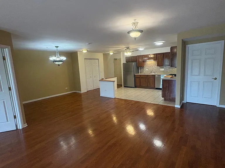 8000 Kilpatrick Ave #2B — Photo 5
