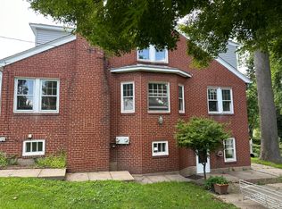 611 Neshaminy Rd, Croydon, PA 19021