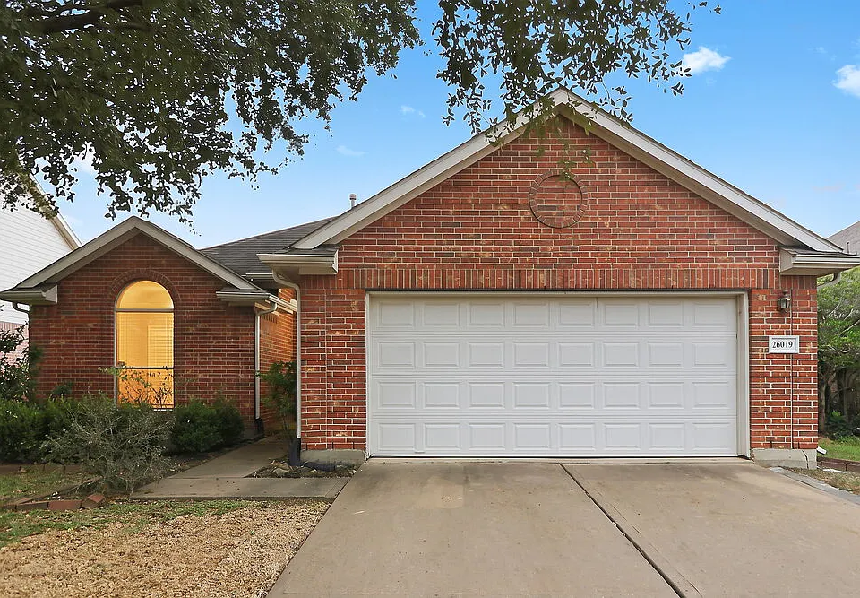 26019 Chapman Falls Dr