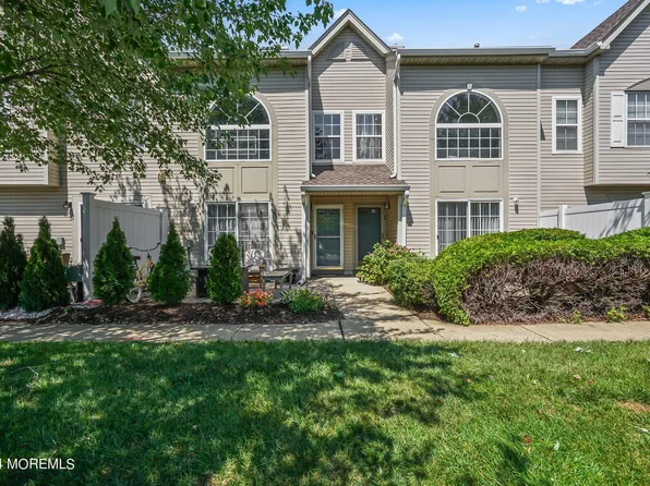 46 Dover Court, Tinton Falls, NJ 07712