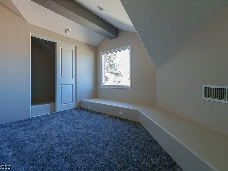 8185 Round Hills Cir — Photo 20