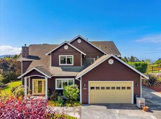 2220 Hewitt Rd, McKinleyville, CA 95519