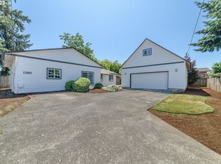 1389 Hughes St, Eugene, OR 97402