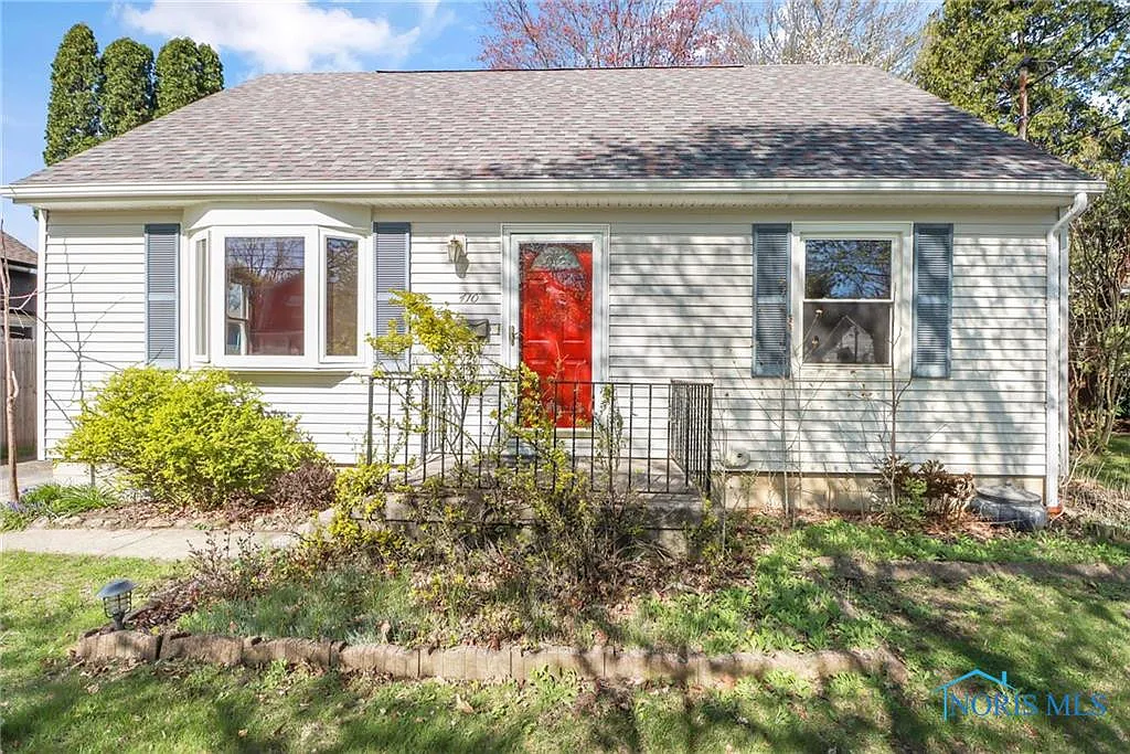 410 S Maple St photo 1
