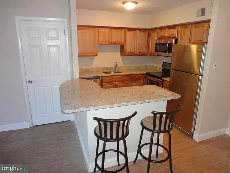 5200 Hilltop Dr #B13 — Photo 5
