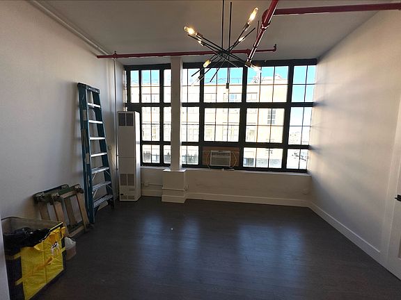 3rd image of 248 McKibbin St #3Q