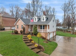 420 Settlers Village Cir, Cranberry Township, PA