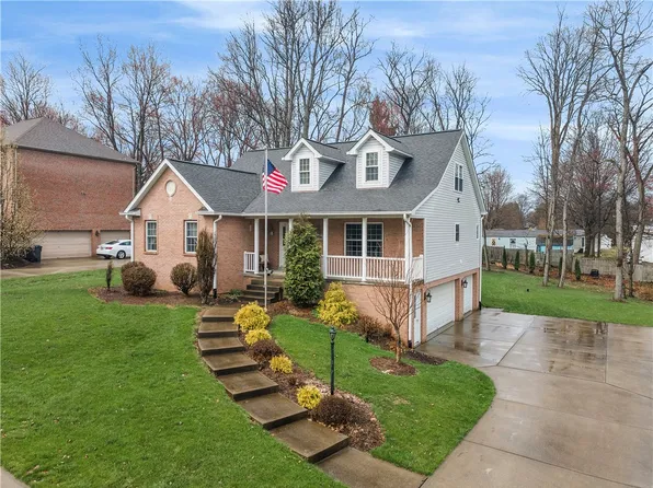 420 Settlers Village Cir, Cranberry Township, PA 16066