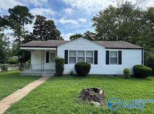 906 Parklane St NW, Huntsville, AL 35816