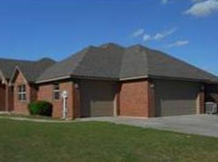 2124 S Czech Hall Rd, Yukon, OK 73099