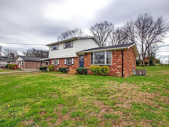 2nd image of 3306 Masonwood Dr