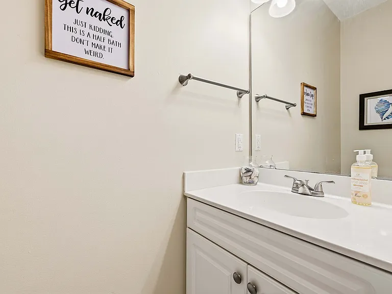 Wild Iris Dr — Photo 23