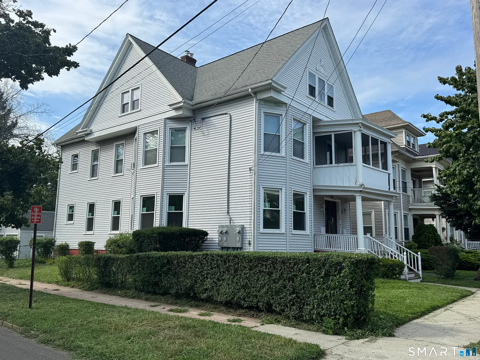 3 bed, 2.0 bath, 1400 sqft, $2,900 — Photo 4