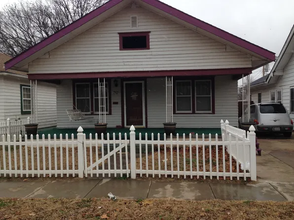 717 N 10th St, Enid, OK 73701