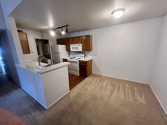 3rd image of 5291 Images Cir APT 301