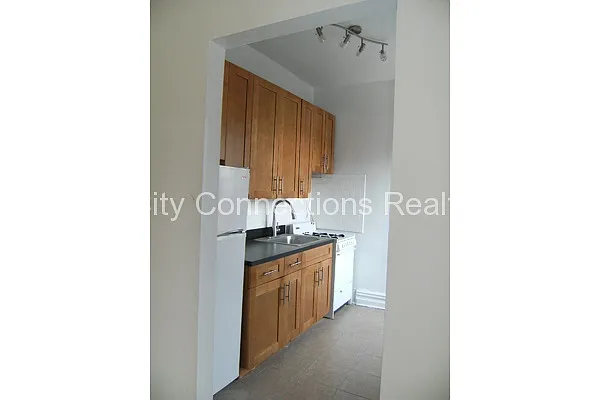 Rented by City Connections Realty | media 29