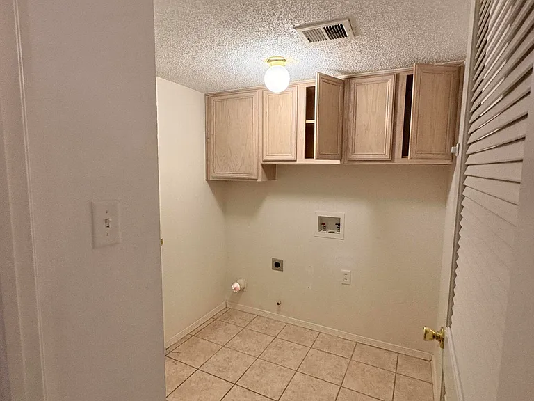 11213 William McCool St — Photo 10