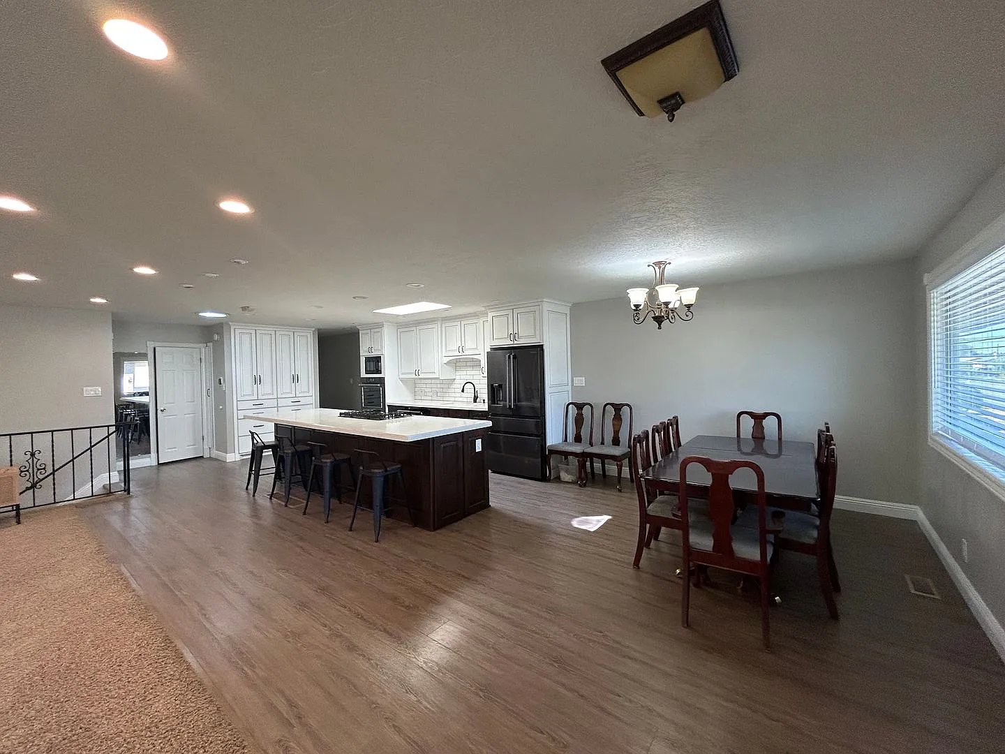 3 Bedroom 3.5 Bathroom in Orem! — Photo 4