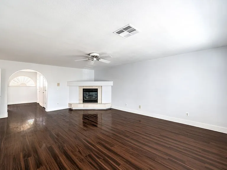 3743 Lone Mesa Dr — Photo 23