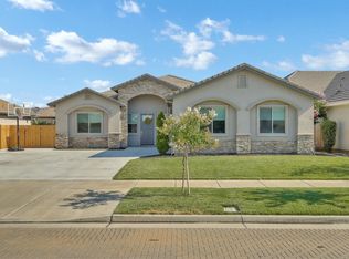 797 7th St, Ripon, CA 95366