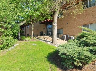 438 Lageschulte St APT 2, Barrington, IL