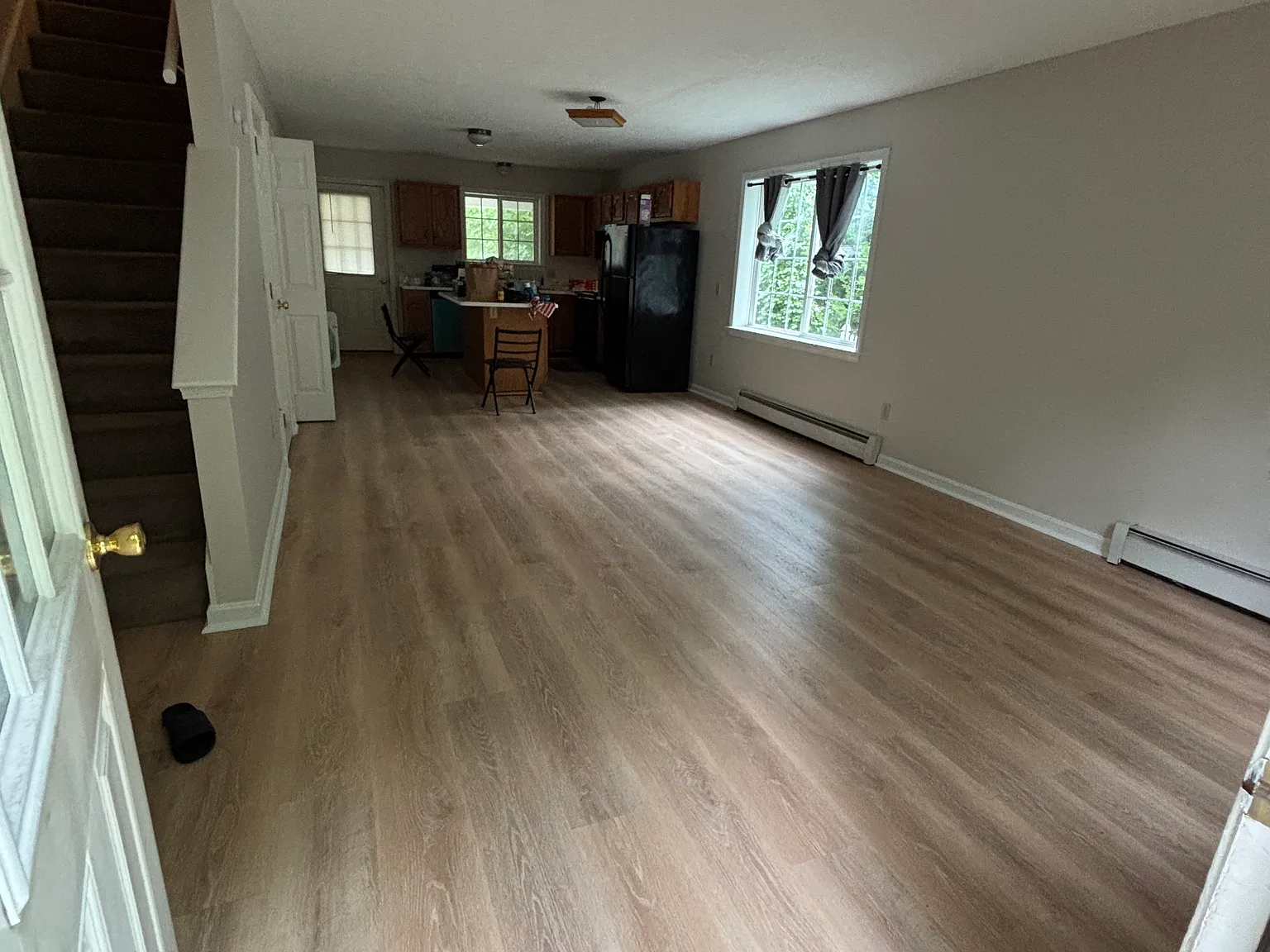 2 bed, 1.5 bath, 1000 sqft, $1,900 — Photo 2
