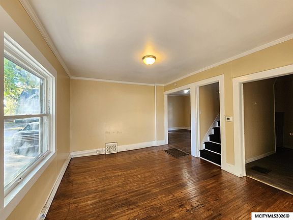 3rd image of 22 7th St NW
