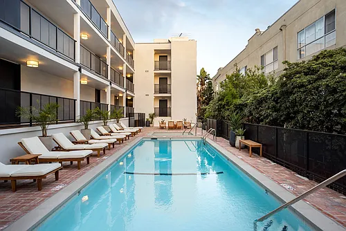 Larrabee Square Apartments Photo 1
