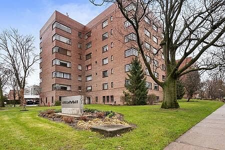 1st image of 505 Cherry St SE APT 116