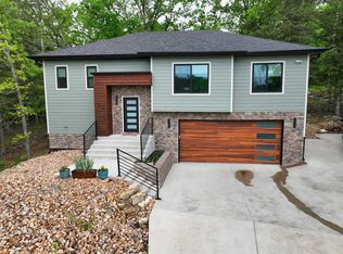 50 Lakeshore Dr, Kimberling City, MO 65686