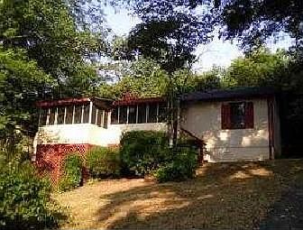 1st image of 6136 White Oak Dr