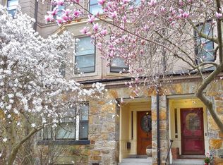 5 Regent Cir, Brookline, MA 02445