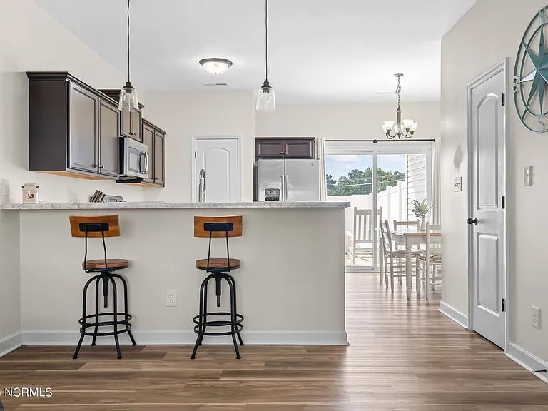 302 Justice Farm Dr — Photo 7
