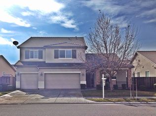 584 Serena Ave, Clovis, CA 93619