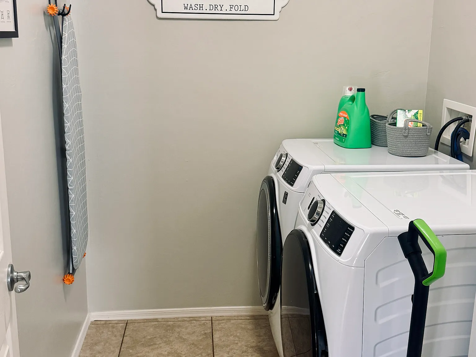 4 bed, 2064 sqft, $2,300 — Photo 4