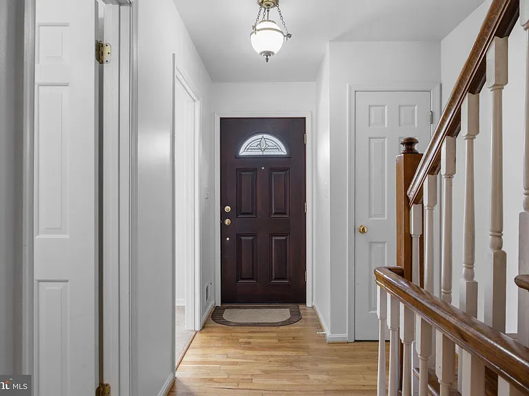 1260 Masters Dr — Photo 3