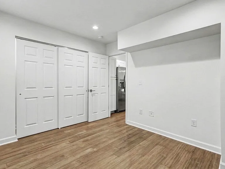 1309 Hudson Ave #A3 — Photo 3