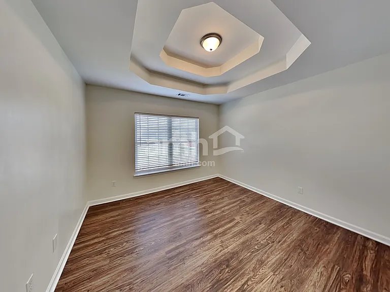 729 Rolling Downs Dr — Photo 18