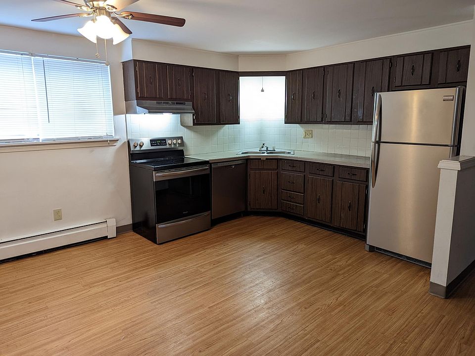 1st image of 27 Losson Garden Dr APT 1