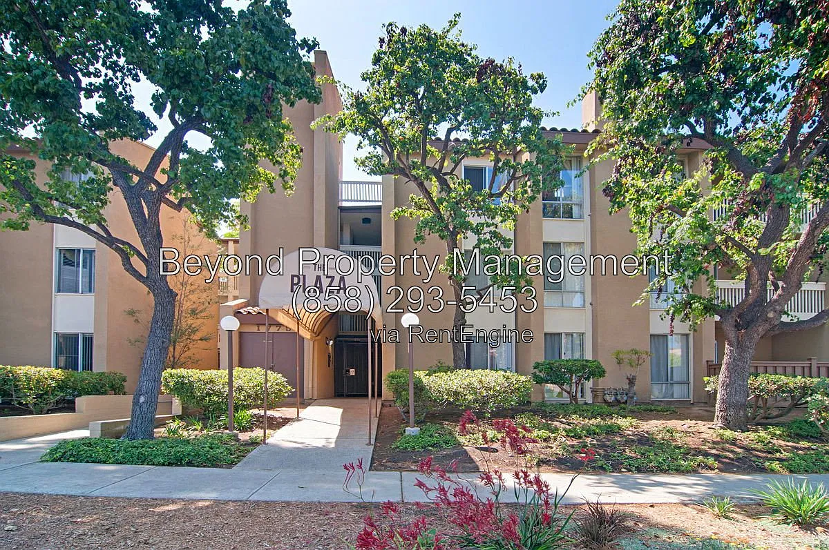 2 bed, 2.0 bath, 1032 sqft, $3,288 — Photo 2