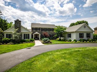 342 Bishopsbridge Dr, Cincinnati, OH 45255