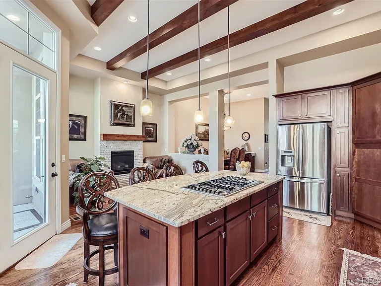 10104 Inverness Main St — Photo 12