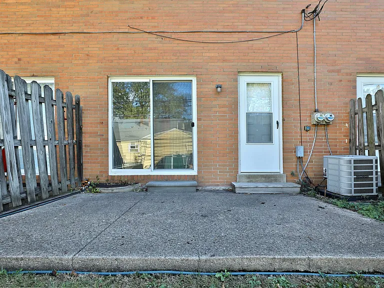3421-3431 Maize Rd — Photo 31