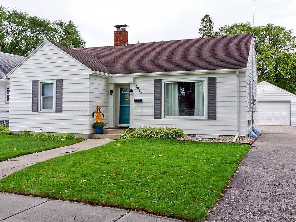 1st image of 1012 6th Ave N