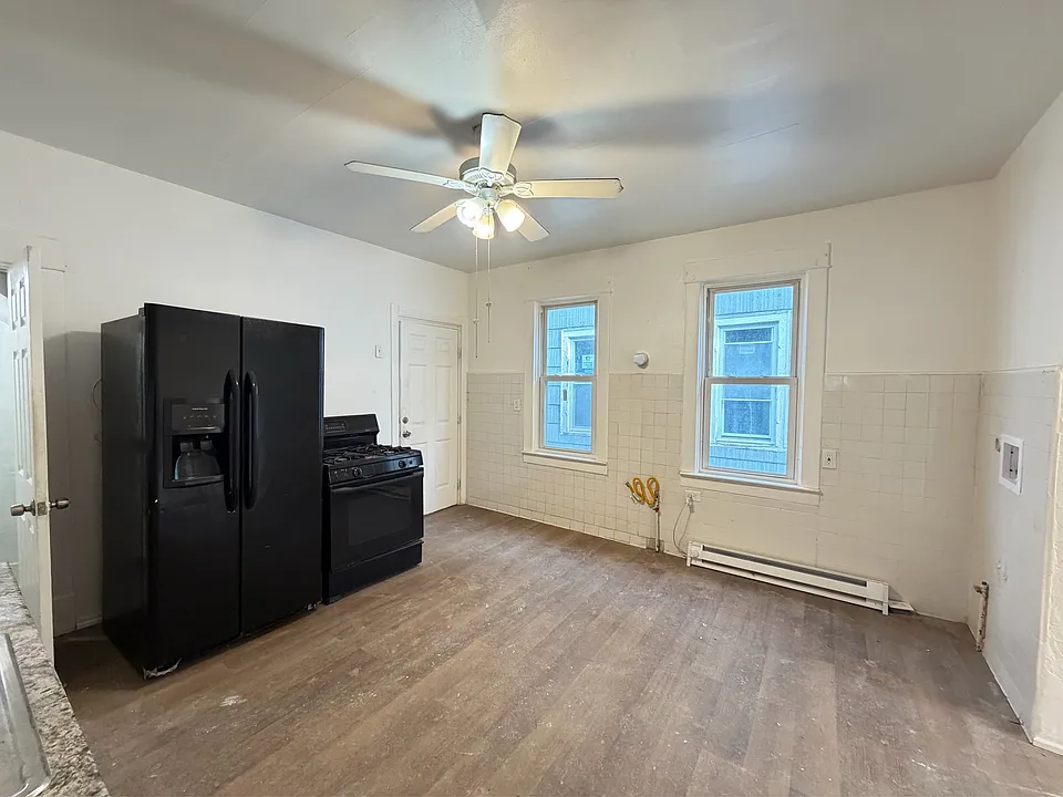 155 Germain St #1