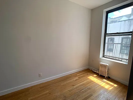 Rented by J PRESTON AND ASSOCIATES INC | media 12