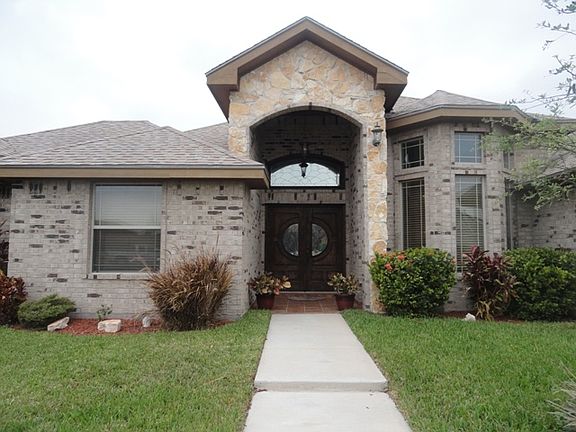 2nd image of 917 E Diaz Cir