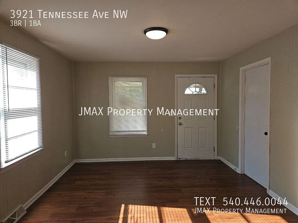 Convenient One-Level Home with Spacious Yard — Photo 3