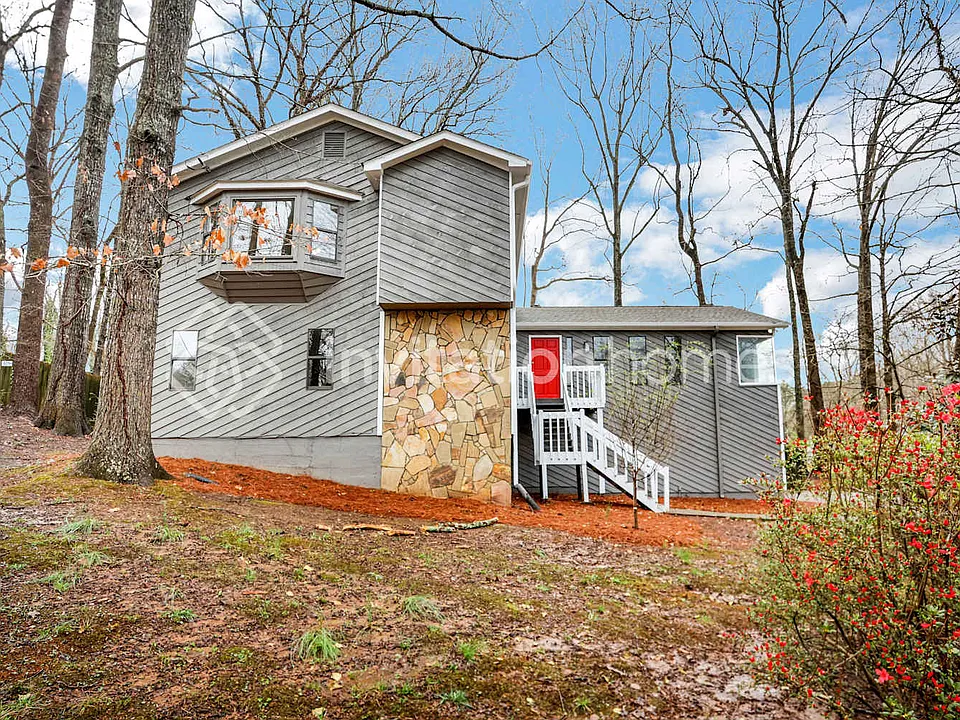 1790 Blackwillow Dr
