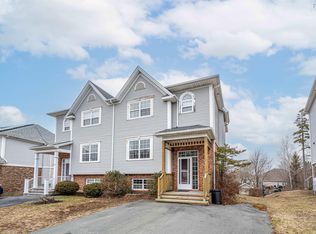 23 Stratford Way, Halifax, NS B3S 1E5